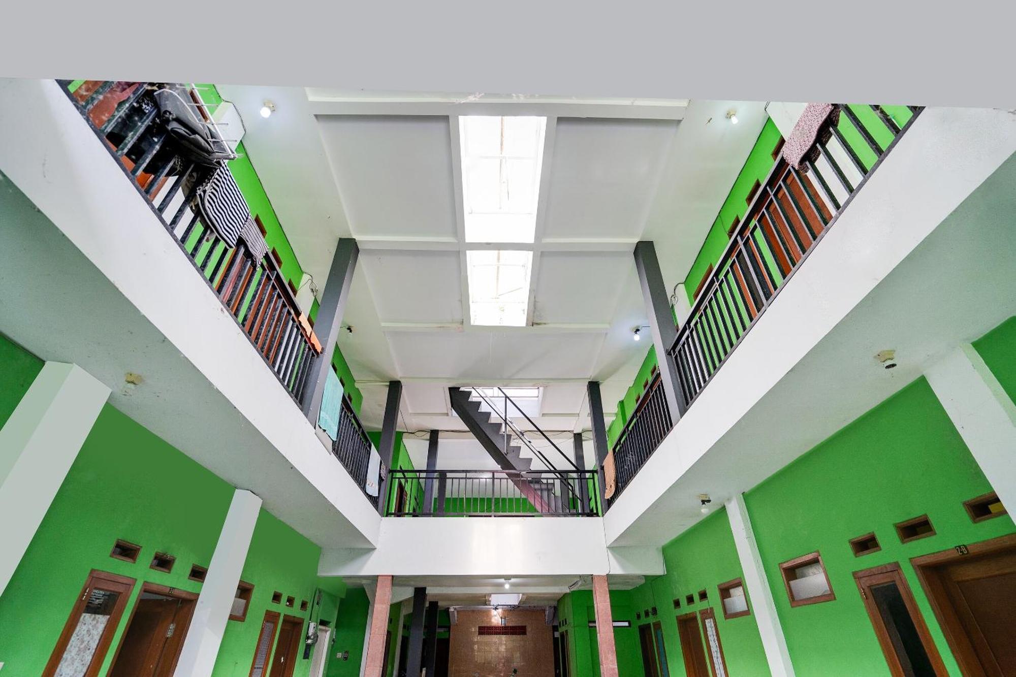 Hotel Spot On 91775 14 Syariah